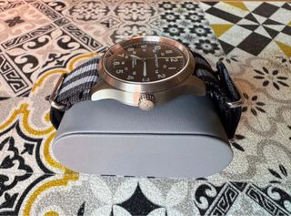 Hamilton Khaki Titanium Automático