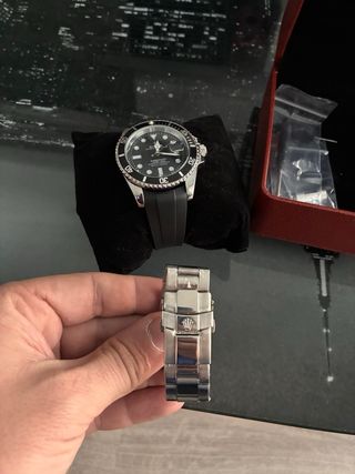 Reloj Rolex Submariner Negro y Plateado