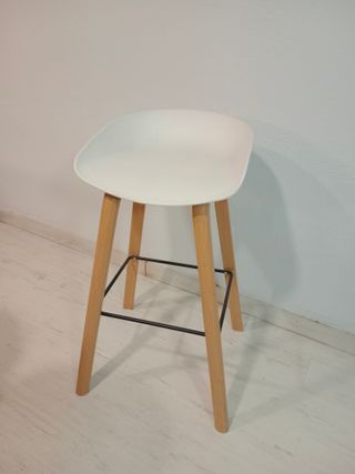 Taburete blanco
