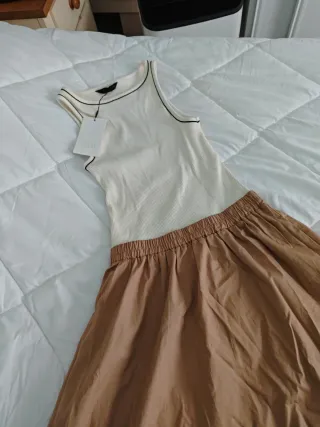 Vestido VIRAL midi combinado de Zara