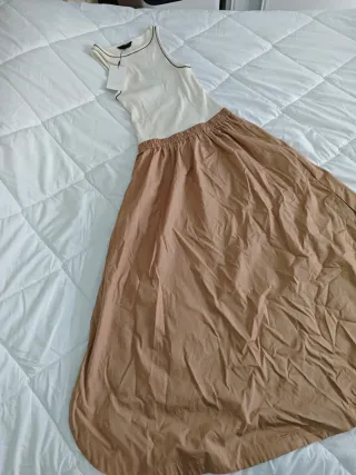 Vestido VIRAL midi combinado de Zara