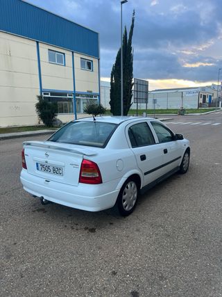 Opel Astra 2002