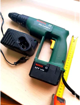 Taladro Percutor Bosch PSB 9,6VES-2