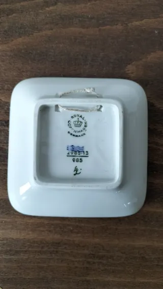 Platito porcelana Royal Copenhague numerado