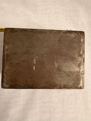 Caja de caudales antigua metálica, con llave