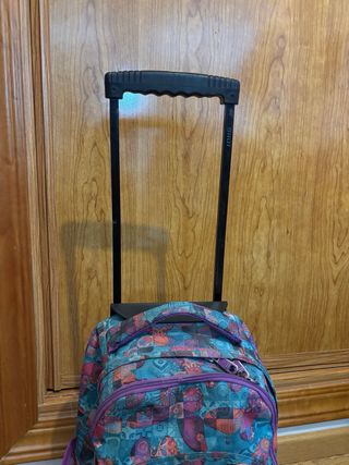 Mochila Totto con ruedas y estampado