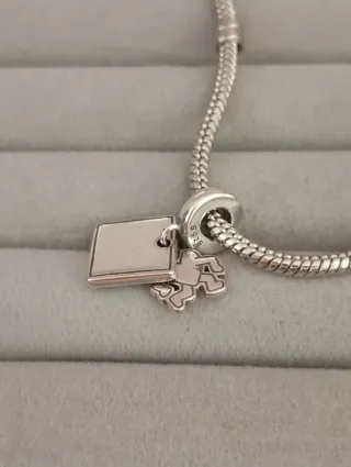 Charm Keith haring corazón andante