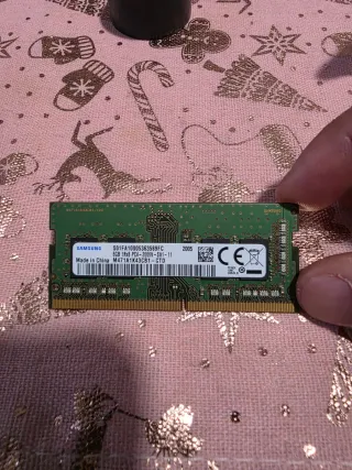 Samsung 8GB DDR4 1Rx8 PC4-256EV RAM Portátil