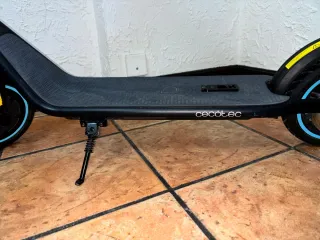 Cecotec Bongo D20 Patinete Eléctrico