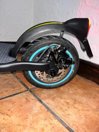 Cecotec Bongo D20 Patinete Eléctrico