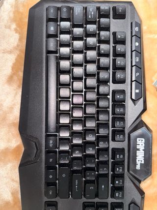 Teclado Gaming Pro RGB Negro