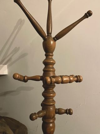 Attaccapanni d'epoca in legno