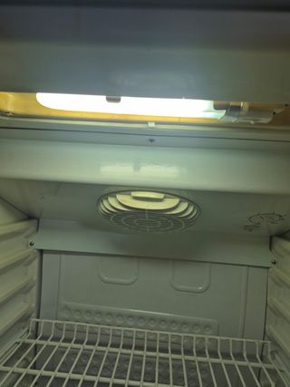 Frigorífico con puerta de cristal