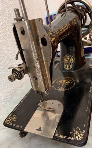 Máquina de coser antigua Dürkopp