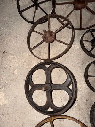 Lote 9 Ruedas Hierro Fundido Antiguas