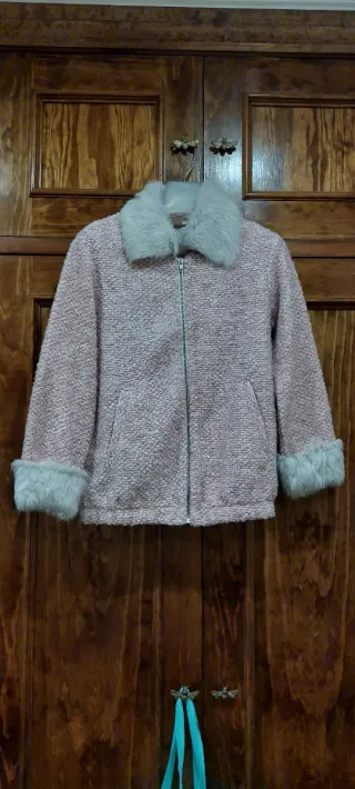 Chaqueta niña rosa con pelo