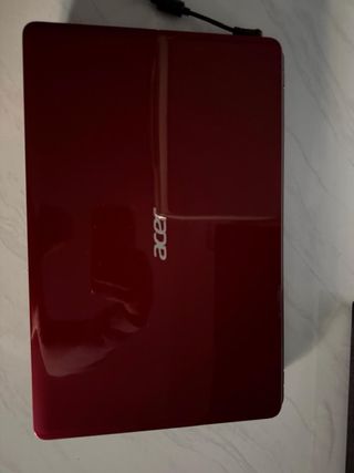 Portátil Acer Rojo