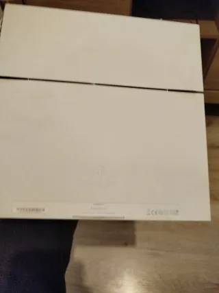 Consola PlayStation 4 special edition white