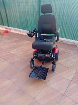 Silla de ruedas eléctrica motorizada