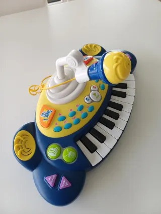 Teclado musical infantil con micrófono