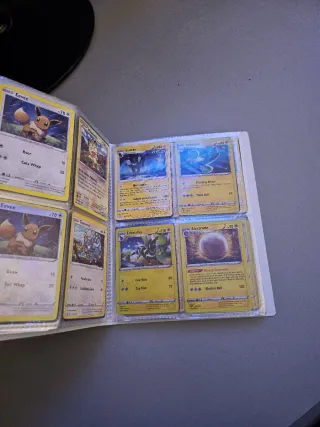 Álbum de cartas Pokémon. Originales