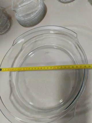 Fuente de cristal con tapa