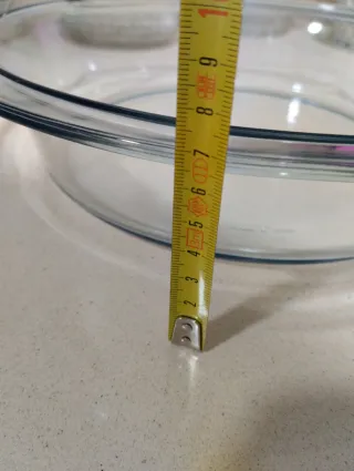 Fuente de cristal con tapa