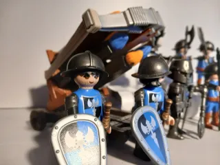 Playmobil Ejército Caballeros Hacha Azul