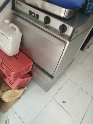 Lavastoviglie industriale Jemi