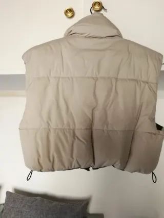 Chaleco Crop Zara NUEVO S