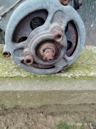 Motor réplica blata