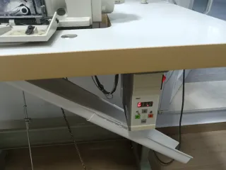 Máquina de coser industrial plana y remalladora