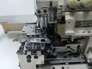 Máquina de coser industrial plana y remalladora