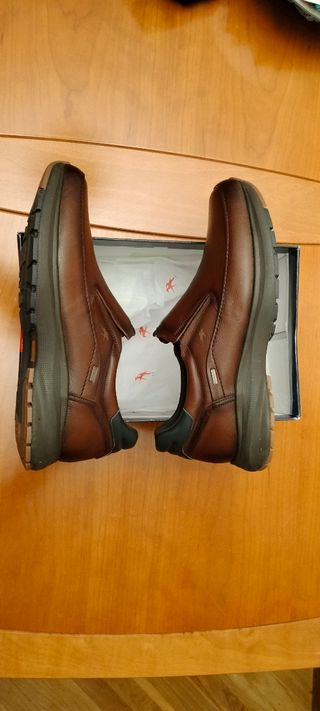 Zapatos Fluchos Marrones Hombre Tritón slip in.