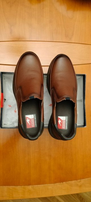 Zapatos Fluchos Marrones Hombre Tritón slip in.