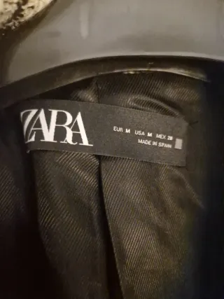 Chaqueta larga Zara cuadros blanco y negro