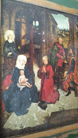 Antiguo tríptico religioso