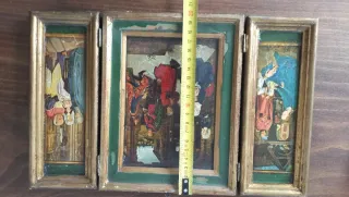 Antiguo tríptico religioso