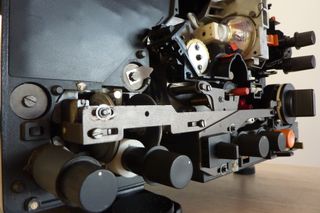 Proyector Super 8 Eumig S 934 Automix. No funciona