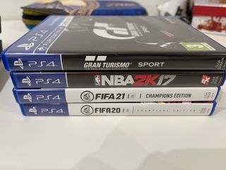 Consola PS4 Negra + 4 Juegos