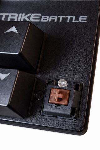 Teclado Mecánico Strike Battle Cherry Brown