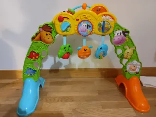 Gimnasio para bebé con animales