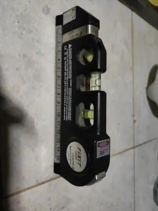 Nivel Láser FIXIT LevelPro 3 con Regla
