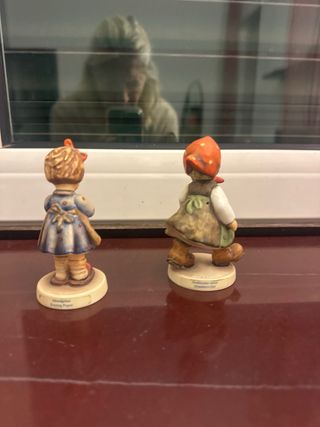 Lotto 2 statuine ceramica bambina