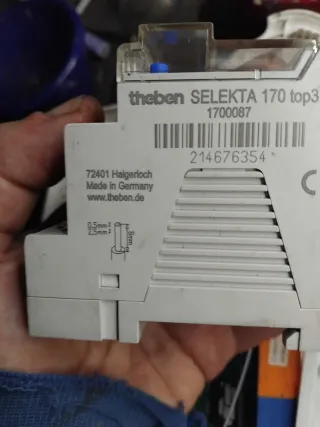 THEBEN SELEKTA 170 TOP3 Timer digitale barra DIN