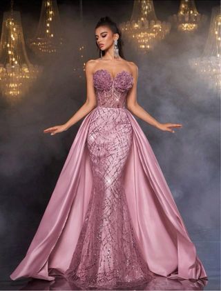 Vestido de gala rosa con pedrería