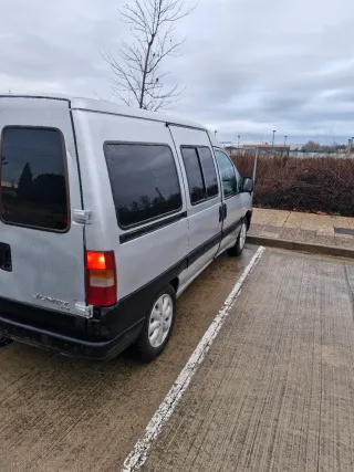 cetroen  jumpey  2006