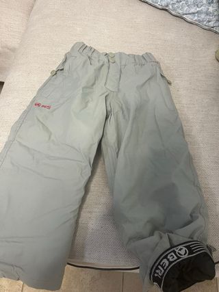 2Pantalones de Nieve para 2 y 5 años y dos botas