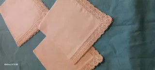 Fazzoletti antichi con pizzo vintage