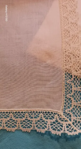 Fazzoletti antichi con pizzo vintage